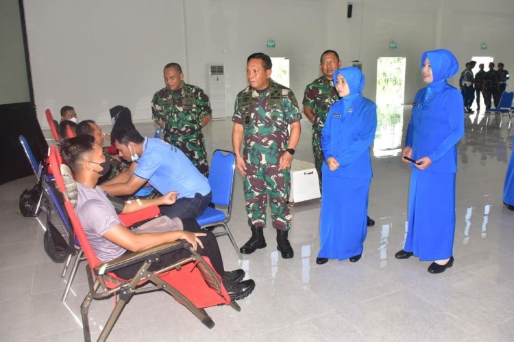 Peringati Hari Armada Tahun 2022, TNI Angkatan Laut Menggelar Donor Darah di Papua Barat