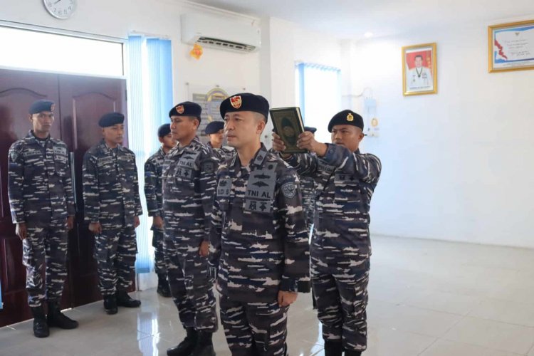 Komandan Guspurla Koarmada III Laksamana Pertama TNI Mochhammad Riza Pimpin Serah Terima Jabatan Aslog Guspurla III