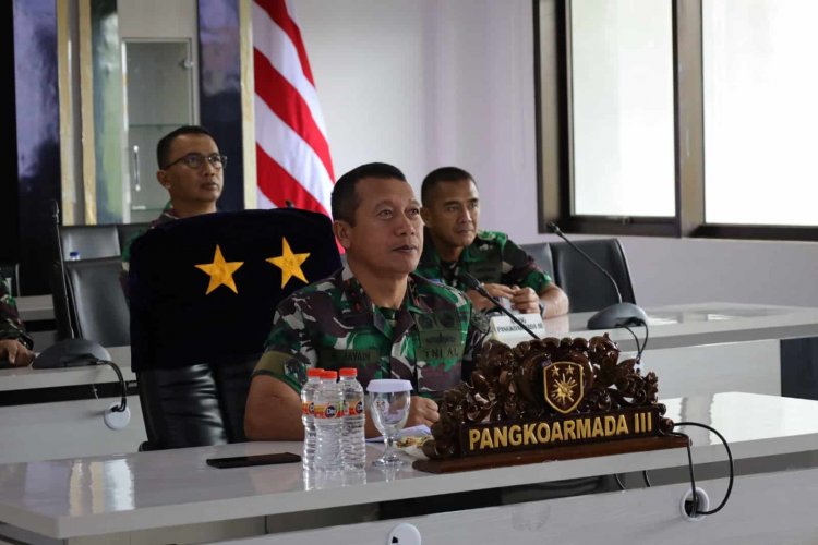 Pangkoarmada III Ikuti Entry Briefing Pangkogabwilhan III Letjen TNI Richard Taruli Horja Tampubolon